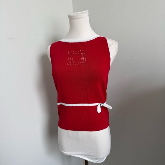 Anne Klein Vtg Y2K Red Sleeveless Tank Top with Rhinestone Graphic & White Trim - Picture 3 of 6